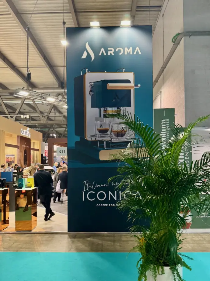 Ogroman poster Aroma na ulazi na Aromin štand